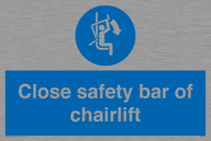 MP7517: Close safety bar of chairlift