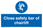 MP7517: Close safety bar of chairlift