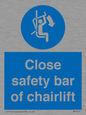 MP7517: Close safety bar of chairlift