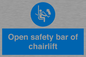 MP7518: Open safety bar of chairlift