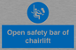 MP7518: Open safety bar of chairlift