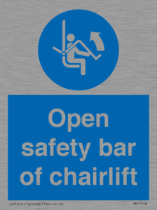 MP7518: Open safety bar of chairlift