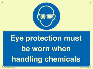 MP7545: Eye protection must be worn when handling chemicals