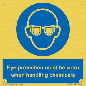 MP7545: Eye protection must be worn when handling chemicals