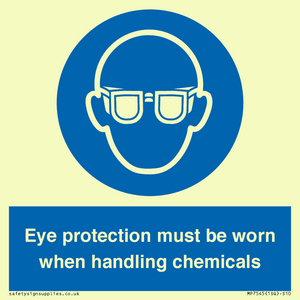 MP7545: Eye protection must be worn when handling chemicals