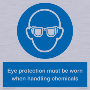 MP7545: Eye protection must be worn when handling chemicals