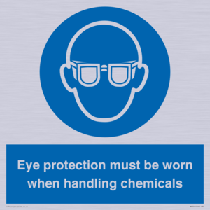 MP7545: Eye protection must be worn when handling chemicals