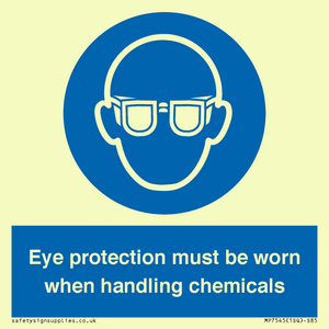 MP7545: Eye protection must be worn when handling chemicals