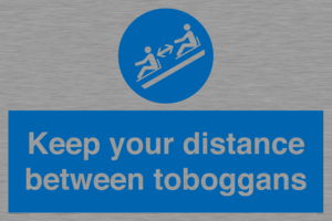 MP7548: Keep your distance between toboggans