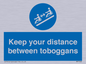 MP7548: Keep your distance between toboggans