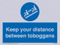 MP7548: Keep your distance between toboggans