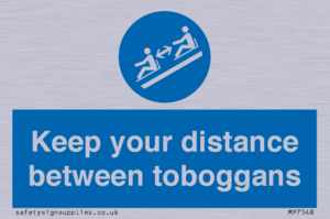 MP7548: Keep your distance between toboggans