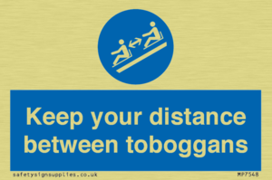 MP7548: Keep your distance between toboggans