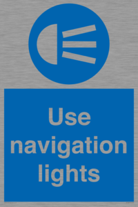 MP7588: Use navigation lights