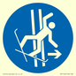 MV11443: Mandatory: Immediately leave the tow-track in the event of falling