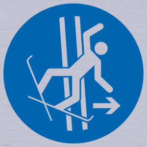MV11443: Mandatory: Immediately leave the tow-track in the event of falling