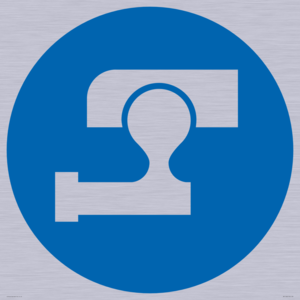 MV11486: Mandatory: Secure tow hitch