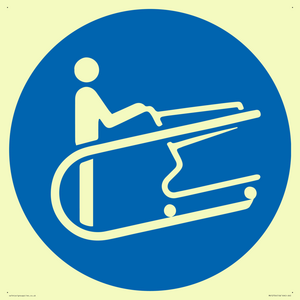 MV12704: Mandatory: Hold the trolley handle