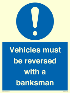 MV12756: Vehicles must be reversed with a banksman