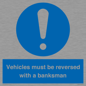 MV12756: Vehicles must be reversed with a banksman