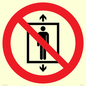 PA11288:  P027 Prohibition: Do not use this lift for people