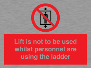 PA7075: Lift is not to be used whilst personnel are using the ladder