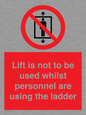 PA7075: Lift is not to be used whilst personnel are using the ladder