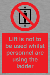 PA7075: Lift is not to be used whilst personnel are using the ladder