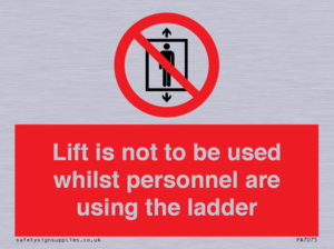 PA7075: Lift is not to be used whilst personnel are using the ladder