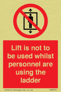 PA7075: Lift is not to be used whilst personnel are using the ladder