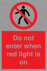 PA7384: Do not enter when red light is on