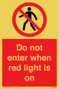 PA7384: Do not enter when red light is on
