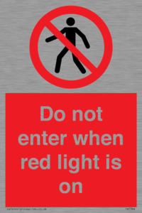 PA7384: Do not enter when red light is on