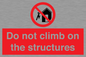 PA7717: Do not climb on the structures