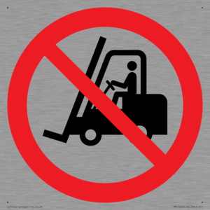 PM11248: P006 Prohibition: No access for forklift trucks and other industrial vehicles