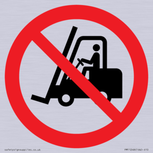 PM11248: P006 Prohibition: No access for forklift trucks and other industrial vehicles