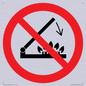PM12684: Prohibition: Do not shut lid when burners are operating