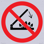 PM12684: Prohibition: Do not shut lid when burners are operating
