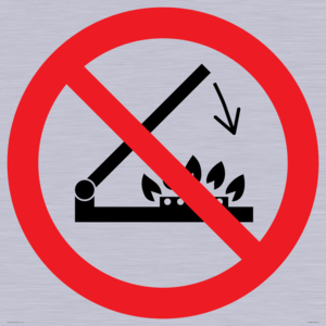 PM12684: Prohibition: Do not shut lid when burners are operating