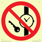 PV11252: P008 Prohibition: No metallic articles or watches