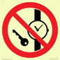 PV11252: P008 Prohibition: No metallic articles or watches