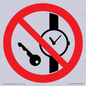 PV11252: P008 Prohibition: No metallic articles or watches