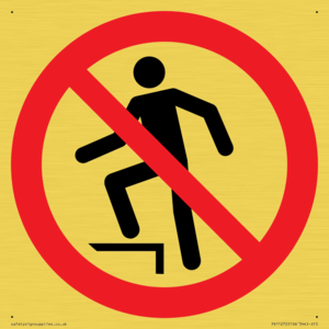 PV11272: P019 Prohibition: No stepping on surface
