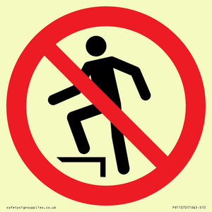 PV11272: P019 Prohibition: No stepping on surface