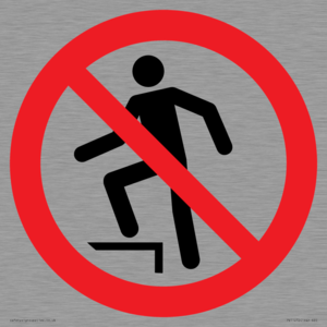 PV11272: P019 Prohibition: No stepping on surface