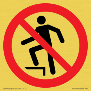 PV11272: P019 Prohibition: No stepping on surface