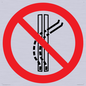 PV11308: Prohibition: Do not leave the tow-track