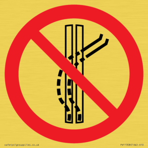 PV11308: Prohibition: Do not leave the tow-track