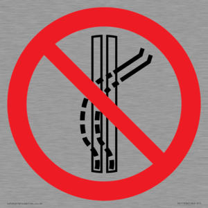 PV11308: Prohibition: Do not leave the tow-track