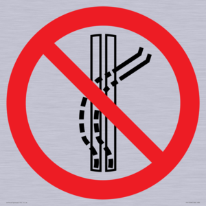 PV11308: Prohibition: Do not leave the tow-track